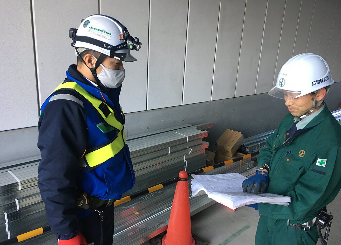 建築工事現場3