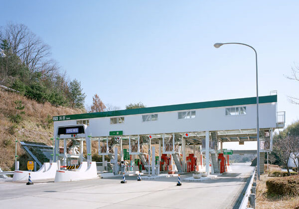 浜田IC車線横断用安全通路